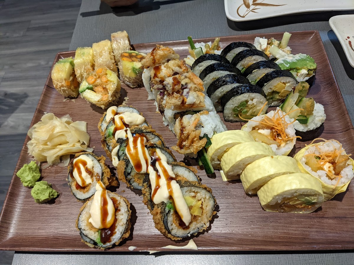 Tori Tora Sushi Photos 2